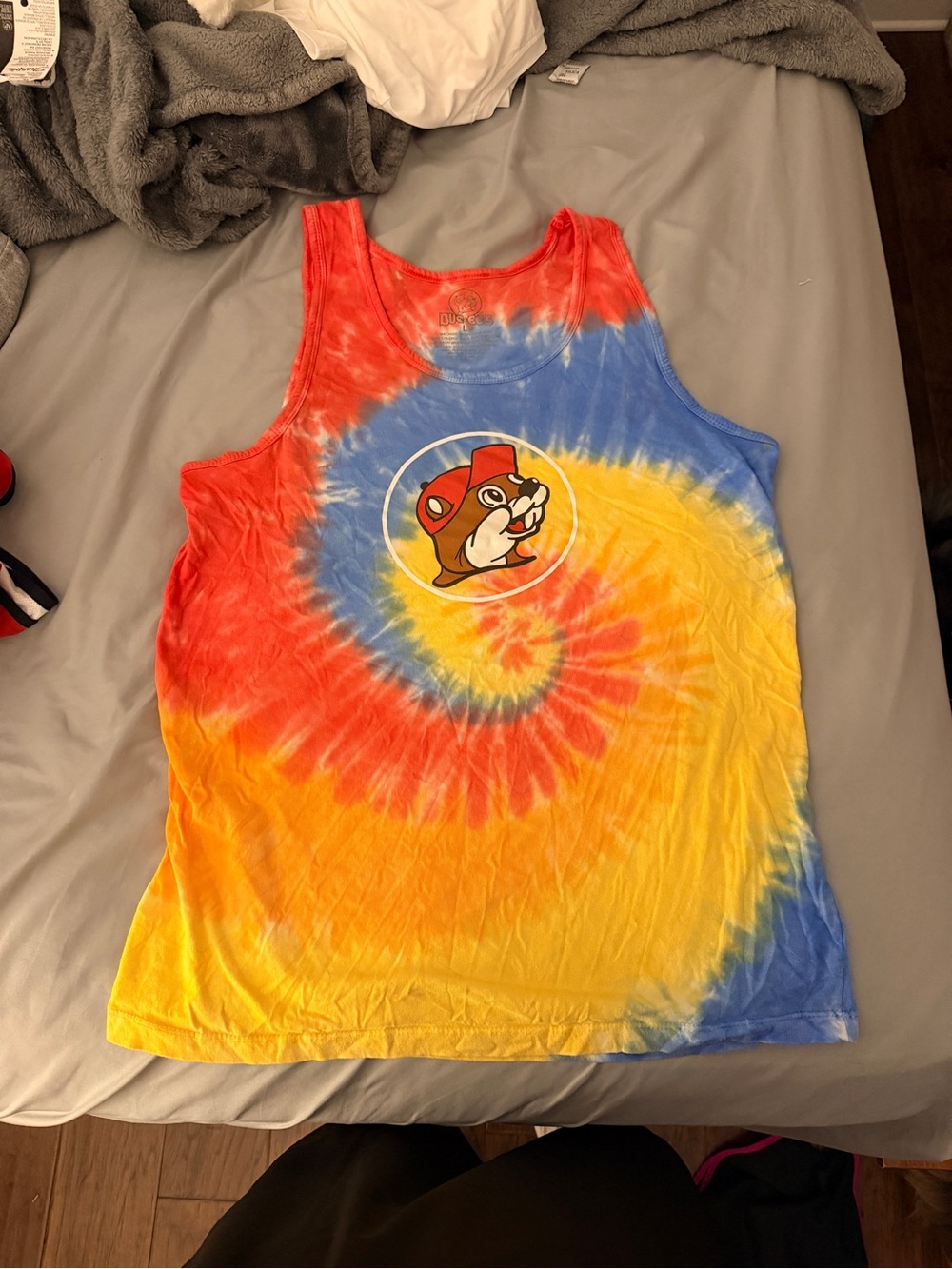 Buc-ee’s Tie-Dye Rainbow Tank Top | L